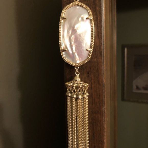 Kendra Scott Necklace - Picture 1 of 2